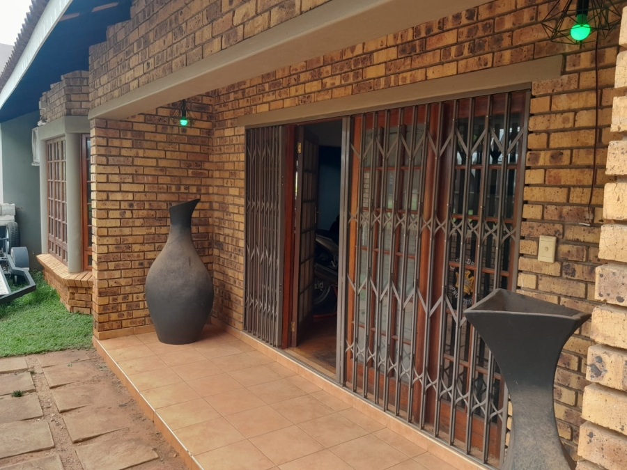 4 Bedroom Property for Sale in Cashan North West